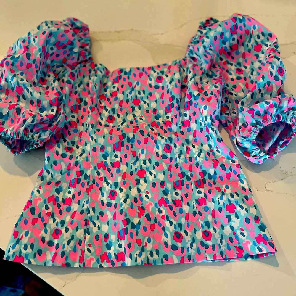 Womens lily pultzer shirt